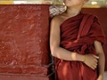 „Birma w odcieniach czerwieni” – wystawa fotografii Ani Błażejewskiej