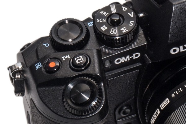 Olympus OM-D E-M1 Mikro Cztery Trzecie test bezlusterkowca aparat bezlusterkowy bezlusterkowiec test praktyczny