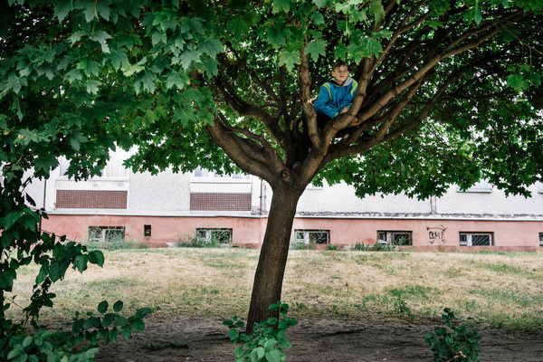 reportaż fotoreportaż Czarnobyl Sławutycz Nick Ackermann młodzież życie książka Ange Blanc