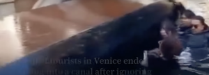 Turyści w Wenecji wywrócili gondolę, bo nie chcieli przestać robić selfie 